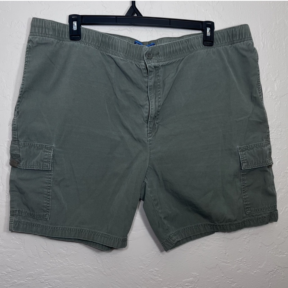 CROFT & BARROW 100% COTTON OLIVE GREEN CARGO SHORTS SIZE 42